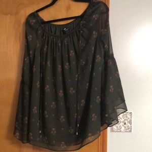 White House Black Market top